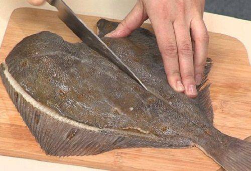 enlever les écailles du poisson