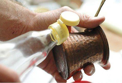 nettoyer le laiton avec du vinaigre