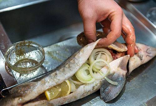 Farce de sterlet aux oignons