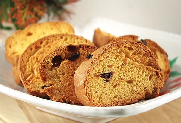 Croûtons sucrés aux raisins secs