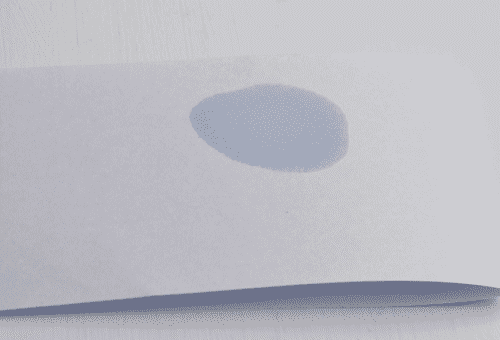 tache de graisse sur le papier