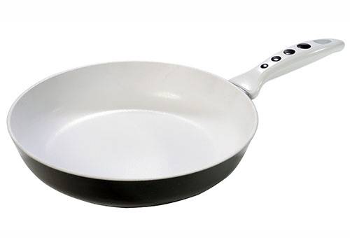 Poêle à frire avec revêtement en céramique