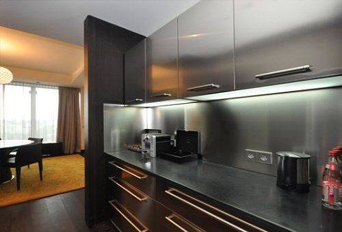 plateau de table en métal