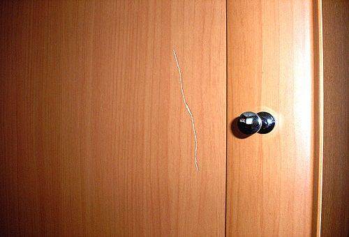 égratignure sur le meuble