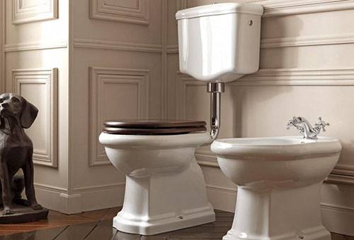 Toilettes de style rétro