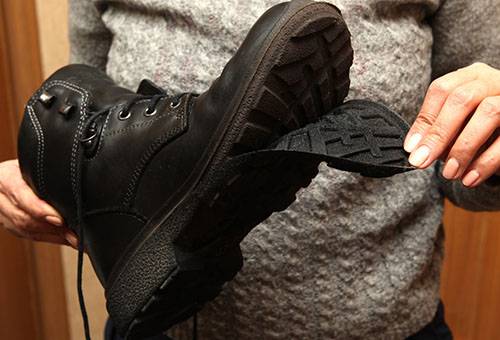 La semelle de la chaussure s'est détachée