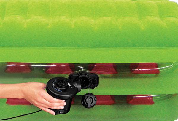 Dégonfler un matelas pneumatique