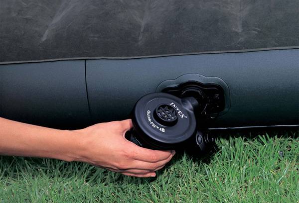 Dégonfler un matelas gonflable