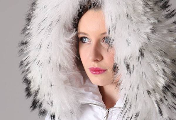 Col en fourrure de doudoune