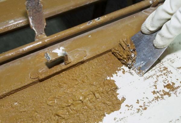 Enlever la peinture du bois