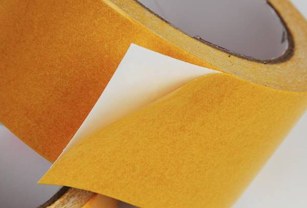 Ruban adhésif double face