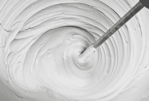 Dilution du mélange de gypse sec