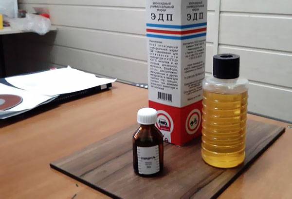 Adhésif époxy bi-composant