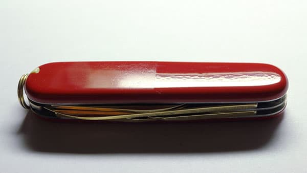 Polissage d'un produit en plastique