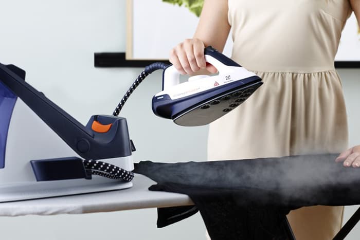 Repassage avec un défroisseur