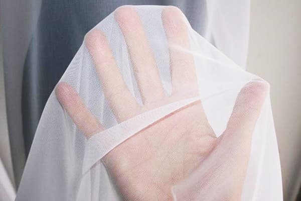 Tulle blanc