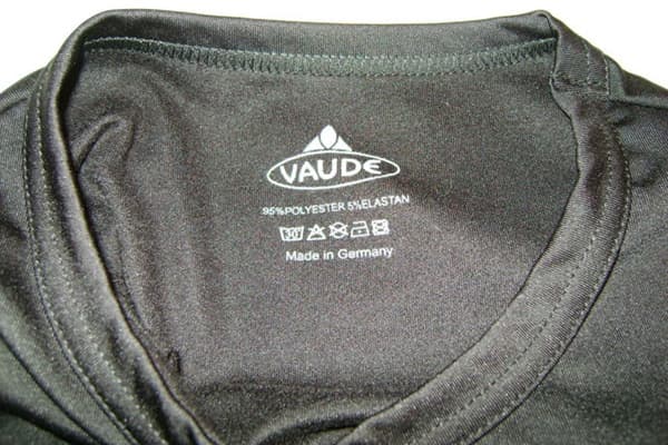 Badges sur les sous-vêtements thermiques