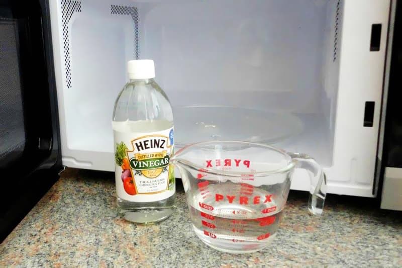 Vinaigre pour nettoyer les micro-ondes