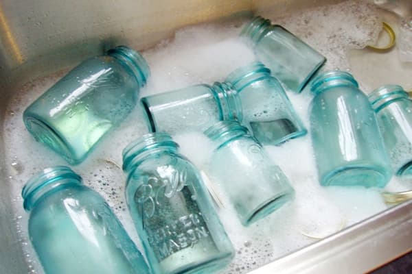 Laver les bocaux en verre