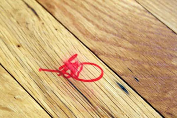 Marqueur sur linoléum