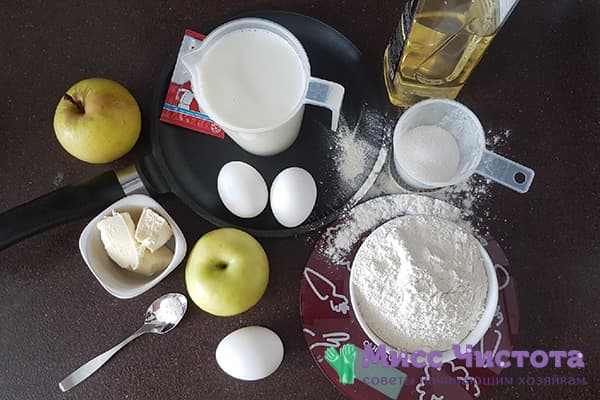Ingrédients pour crêpes à la compote de pommes