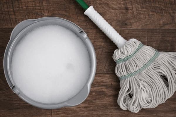 Matériel de nettoyage des sols