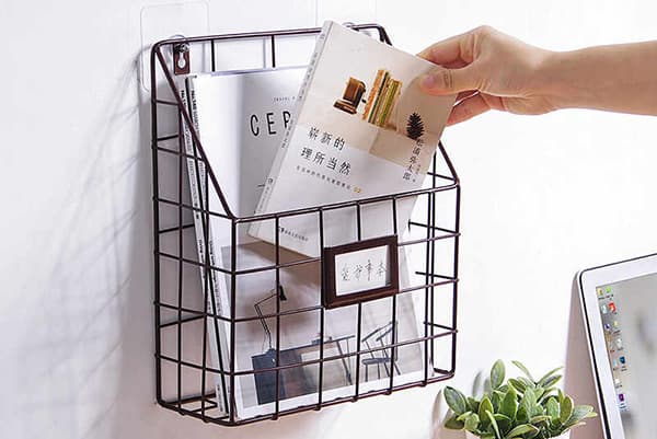 Corbeille à documents suspendue