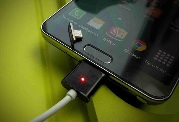 Adaptateur USB pour téléphone