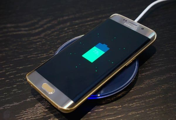 téléphone en charge