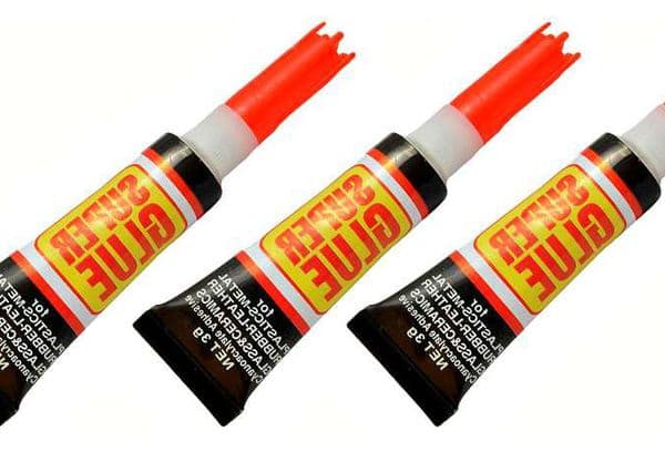 superglue en tubes
