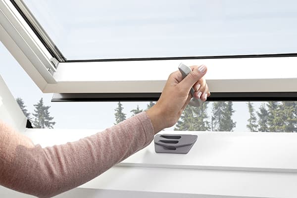 Ouvrir une fenêtre de toit