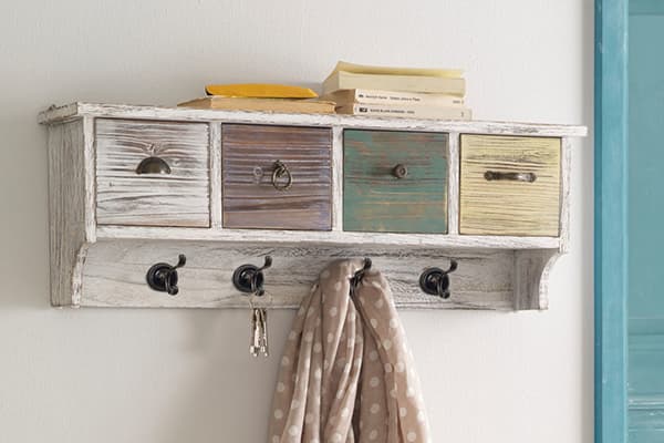 Etagère de style provençal