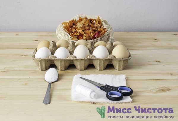 Tout ce dont vous avez besoin pour peindre des œufs en marbre