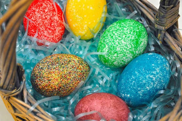 Oeufs de Pâques mouchetés