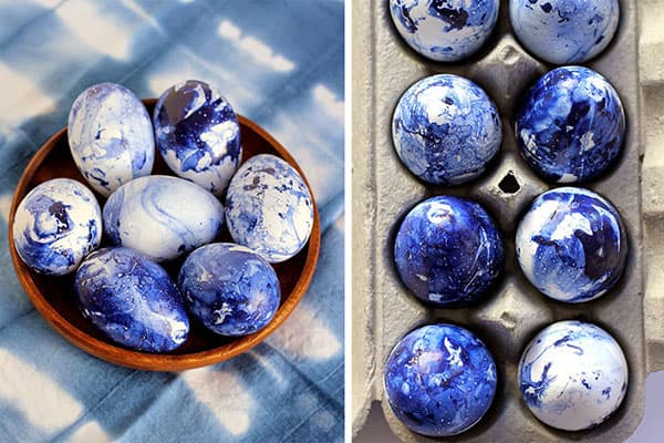 Oeufs colorés avec du colorant et de la mousse à raser