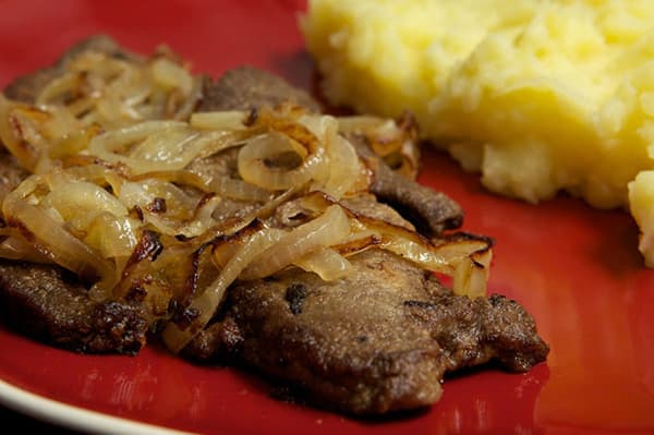 Foie frit aux oignons