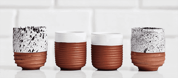 Vaisselle en céramique faite à la main