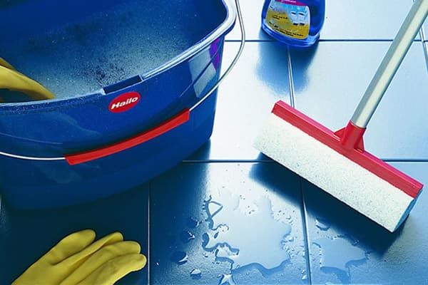 Matériel de nettoyage des sols