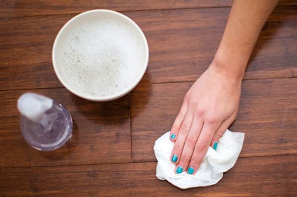 Enlever les taches de peinture du sol