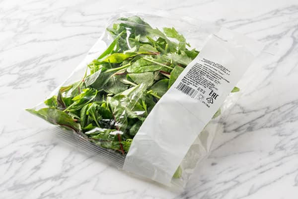 Emballage avec mélange à salade