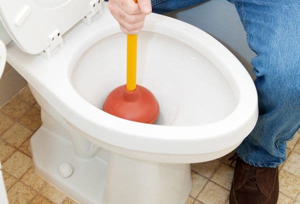 Les toilettes sont bouchées