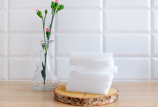 Éponges en mélamine blanche