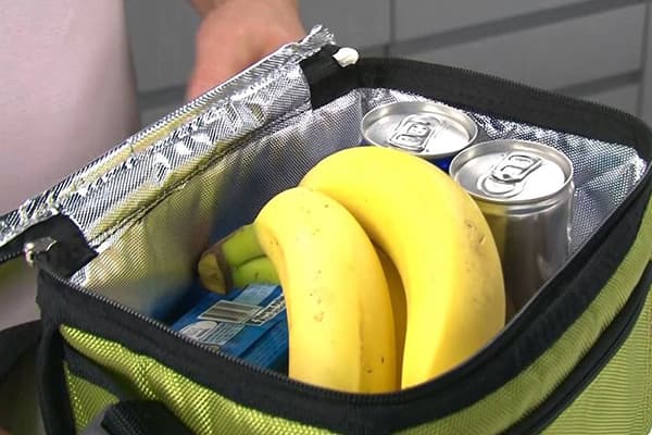 Produits dans un sac thermique