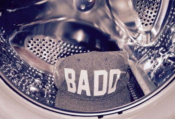 Bouchon dans le tambour de la machine à laver