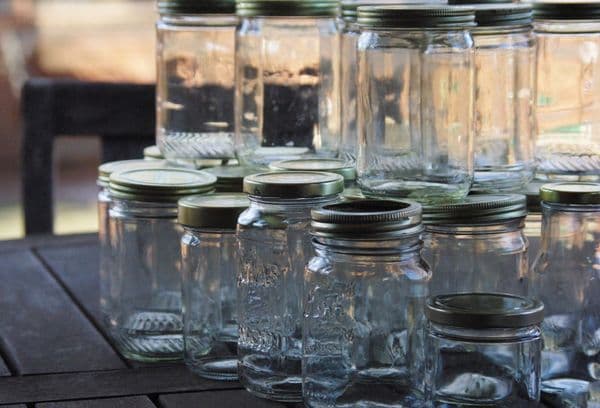 Canettes vides à la datcha