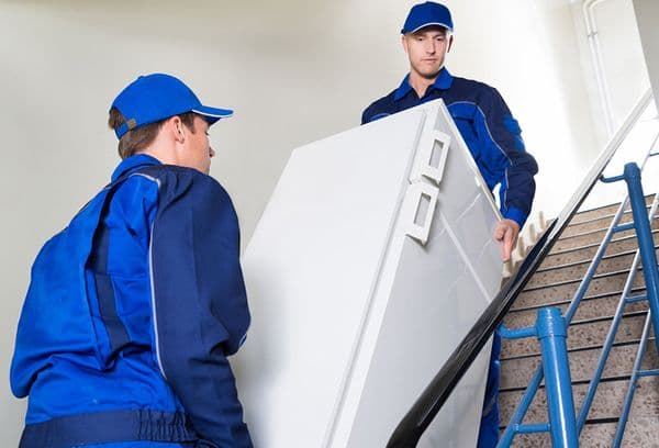 Transport d'un réfrigérateur via un service