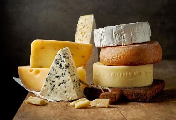 Fromages de différentes variétés