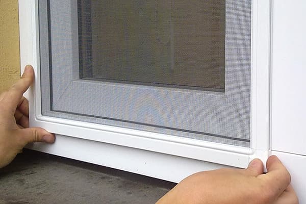 Moustiquaire à cadre