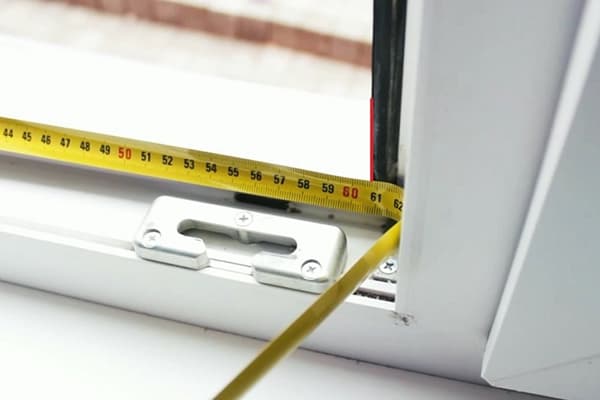 Mesures de fenêtre pour moustiquaire