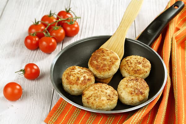 Escalopes dans une poêle